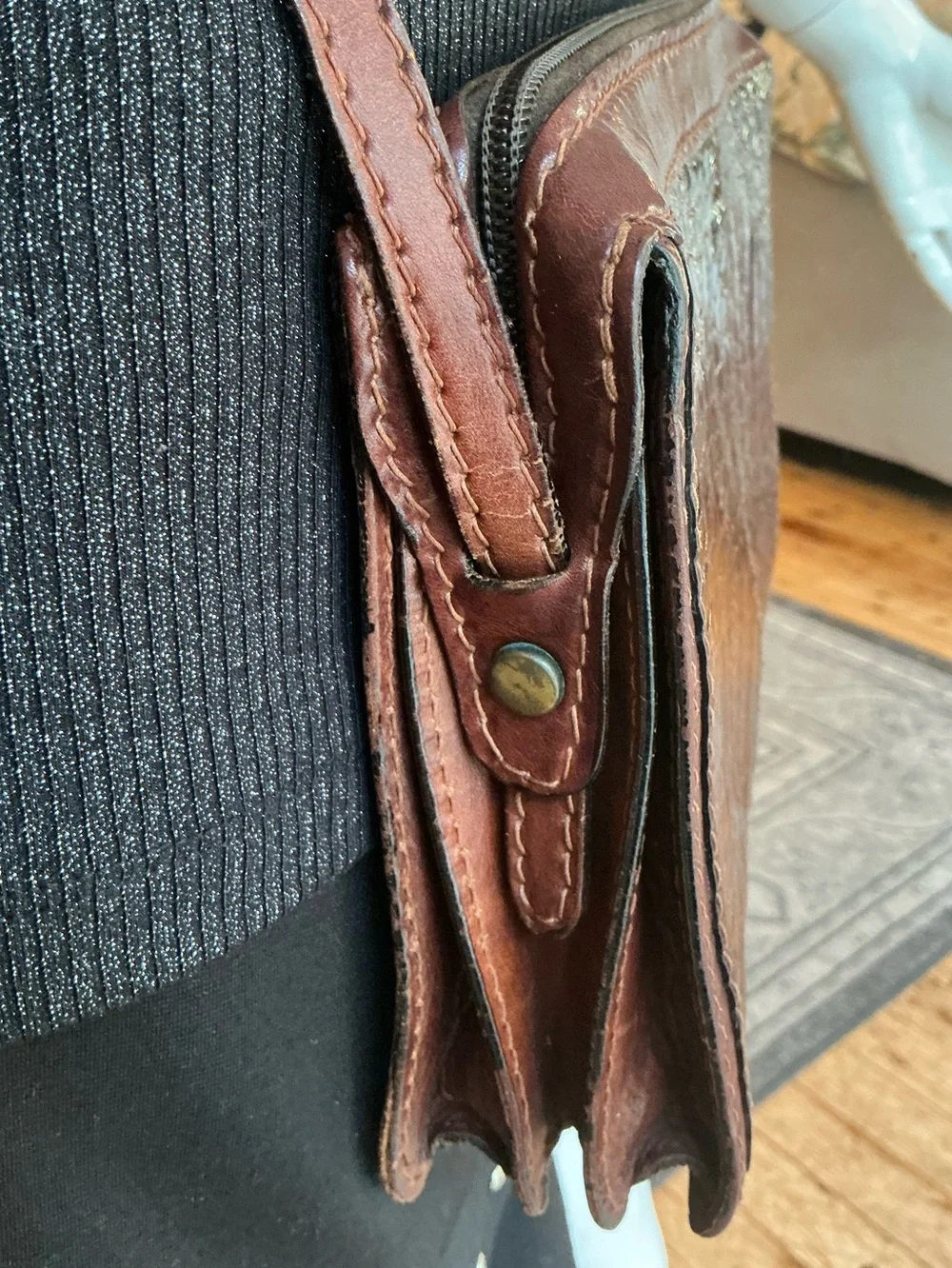 The Bridge Italy Vintage Western Croc Effect Leather Shoulder Bag Cognac Brown